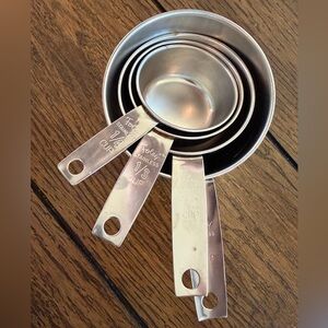 VTG Foley Script Measuring Cups Stainless Steel 1/4 To 1 Cup Nesting Set Of 4